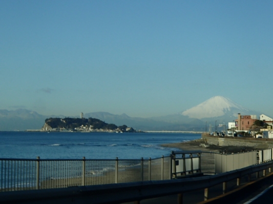 江ノ島と富士