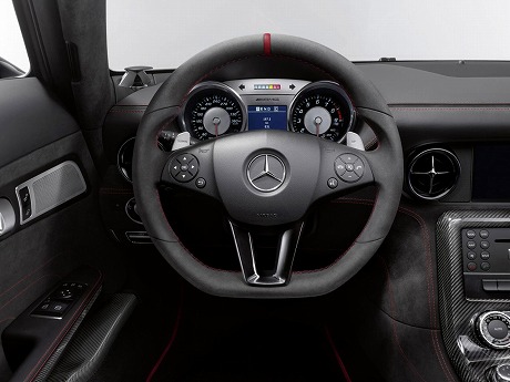 Mercedes-SLS-AMG-Black-Series-07.jpg