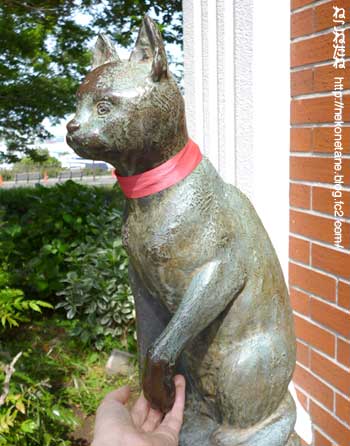 大佛次郎記念館猫の彫刻３