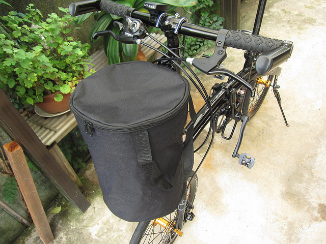 睦技研 折りたたみ自転車用 専用フロントバッグ』を買ってみた | ヲチモノ